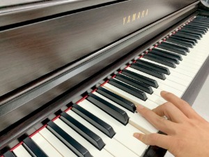 야마하 디지털피아노 CLP 645 진열상품 25% 할인 판매완료